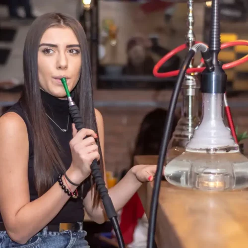 Jordan Restaurateurs Push for Shisha Ban Reversal Amid Declining Demand